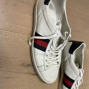 Gucci men’s shoes size 40